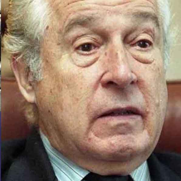 fotografia escultor florencio muñiz uribe